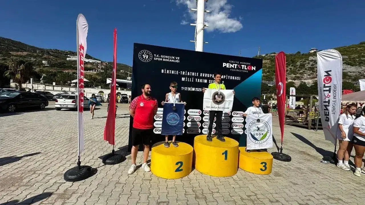 Alanya’da Çifte Zafer: Kerem Batur Genç’ten Gururlandıran Başarı