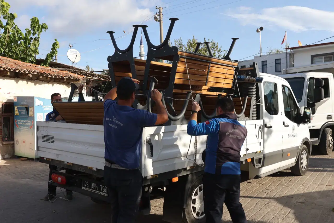 Muğla’da ilçelere oyun alanı ve peyzaj desteği sürüyor