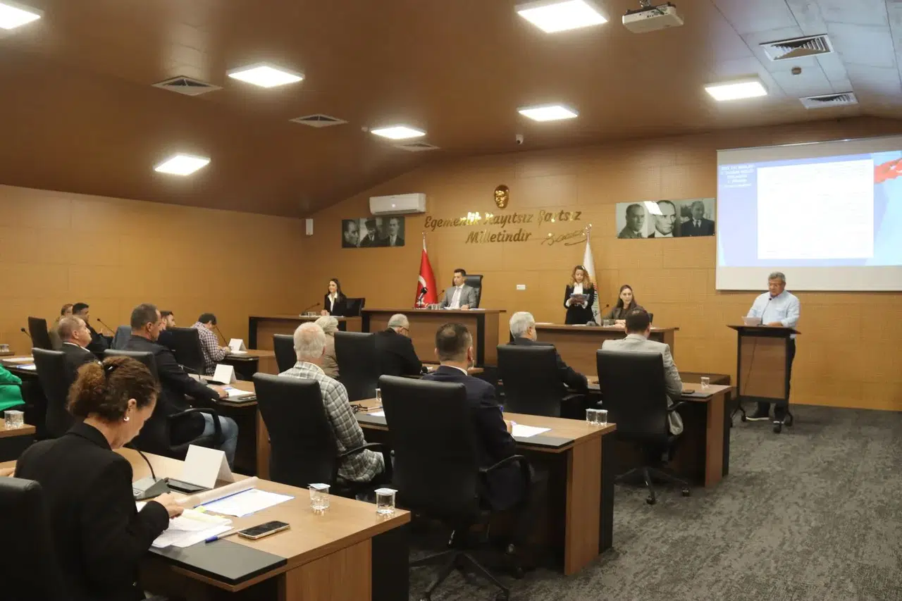 Sayıştay Raporu Ortaya Koydu: Marmaris Belediyesi’nin Meclis Salonu Kaçak Çıktı