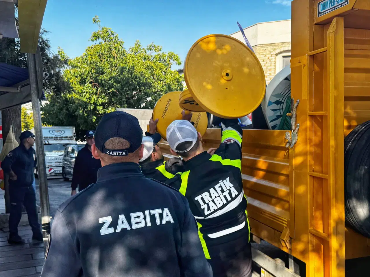 Bodrum Belediyesi’nden Yoğun Denetim: Masa, Sandalye ve Dubalara El Konuldu