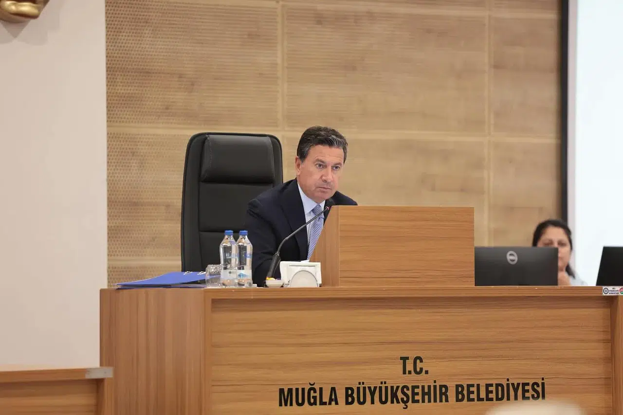 Başkan Aras’tan Yerel Basına Destek: “Halkın Sesi Yok Edilemez”