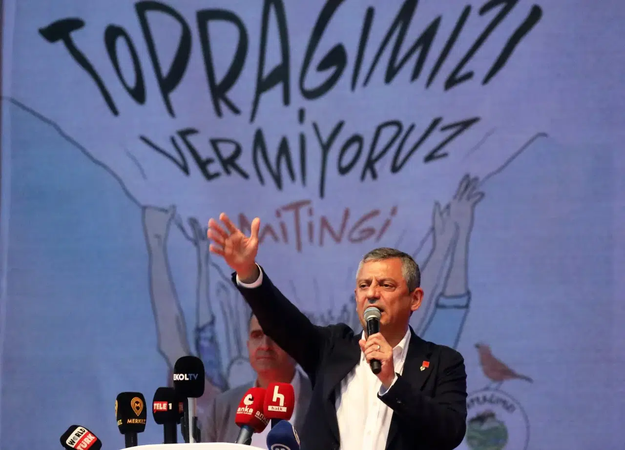 Özgür Özel Zeytin Mitinginde Konuştu: “Muğla’nın Meydanı Meclisin Kendisidir”