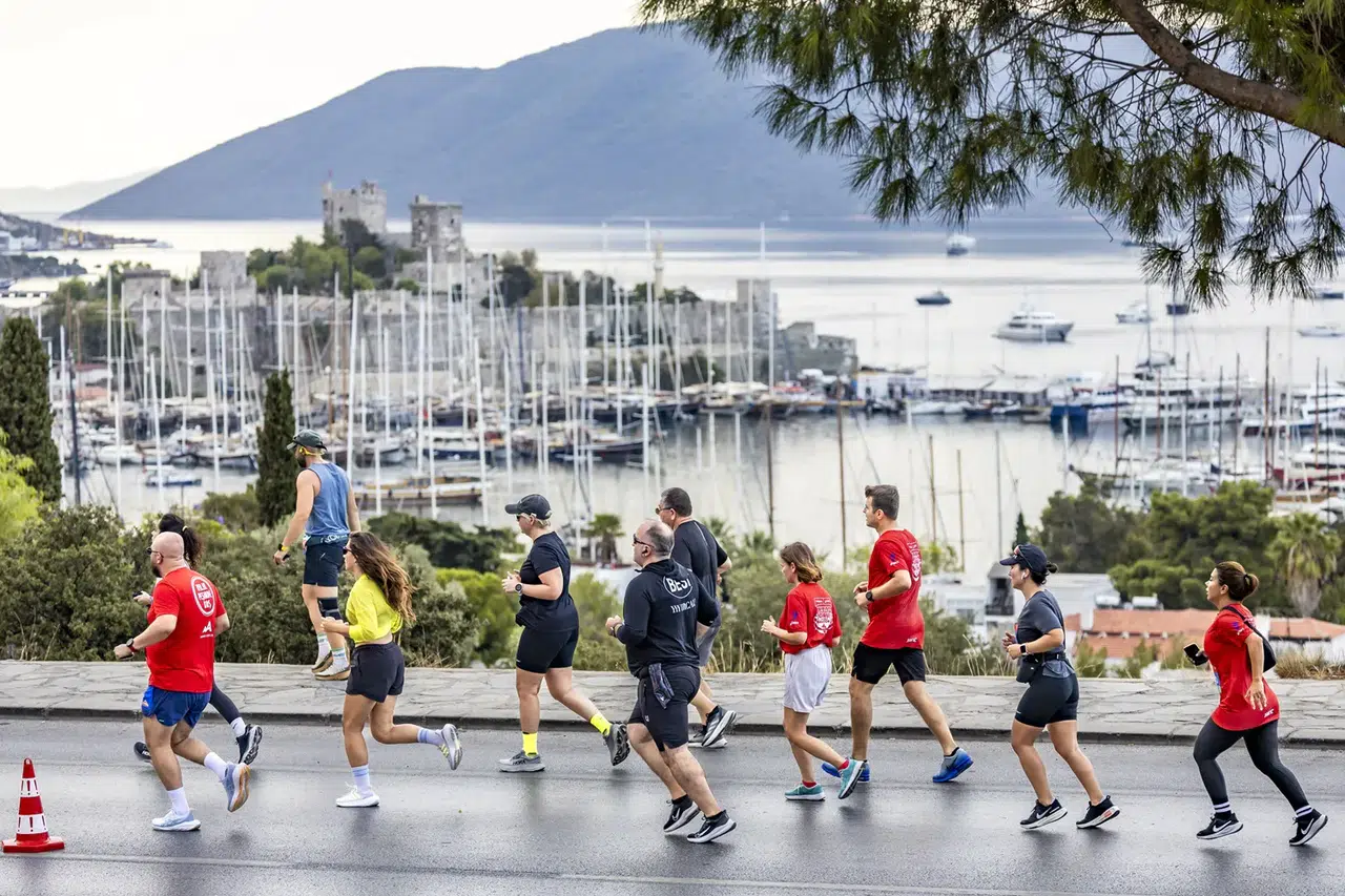 Denizle Tarihin Buluştuğu Parkur: Bodrum Yarı Maratonu