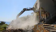 Bodrum’da Kaçak Yapılara Sert Müdahale: 74 Yapı Yıkıldı