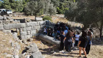 Almanya’dan Gelen Öğrenciler Pedasa Antik Kenti’ni Gezdi