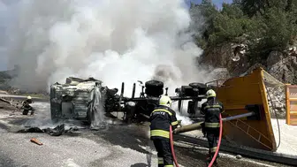 Milas-Yatağan Karayolunda Tır Alevlere Teslim Oldu
