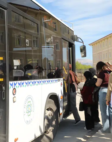 Yokuş Çilesi Bitti: Kötekli’de Öğrencilerin Ulaşımı Kolaylaştı