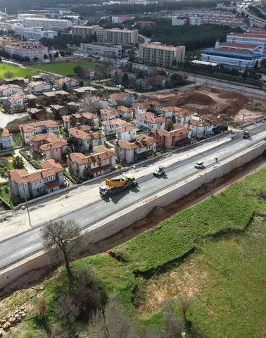 Çamur, Çukur, Su Baskını Tarih Oluyor! Kötekli ve Yeniköy'e Sıcak Asfalt