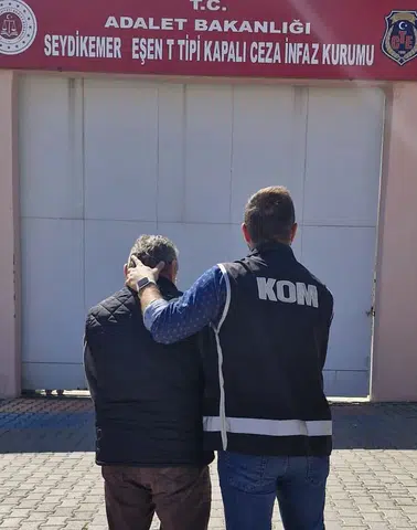 7 Yıl 6 Ay Cezalı FETÖ Hükümlüsü Yakayı Ele Verdi