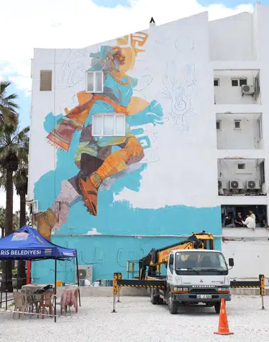 Latin Festivali Öncesi Marmaris’te Sanat Rüzgarı