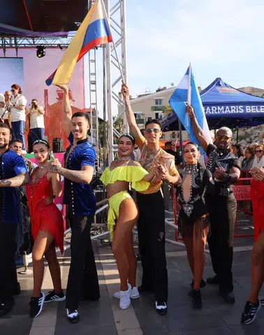 Latin Ateşi Marmaris’i Sardı! Sokaklar Dans Pistine Döndü