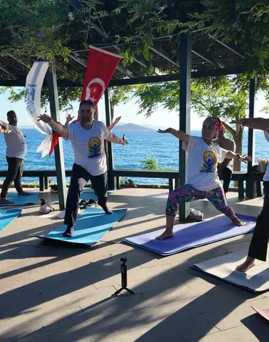 Bodrum’da Yoga Kültürü: Turgutreis’te Ruhsal Denge ve Farkındalık Buluşması