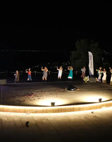 Gün Batımında Sanat Şöleni