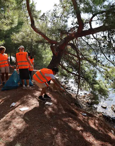 Kruvaziyer Gemisinden İndiler, Marmaris İçin Kolları Sıvadılar