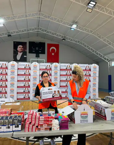 Marmaris’te “Okumak Sizden, Destek Bizden” Desteği