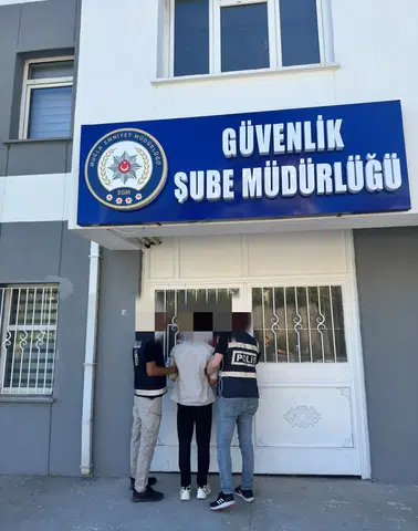 Muğla'da Atatürk büstünü çalan şüpheli polis tarafından yakalandı!