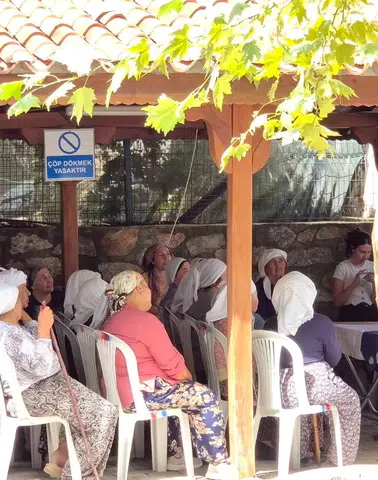 Sağlık Ekibi Sahada: Vatandaşların Tansiyon ve Şekeri Ölçüldü