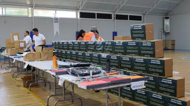 Marmaris Belediyesinden ailelere kırtasiye desteği