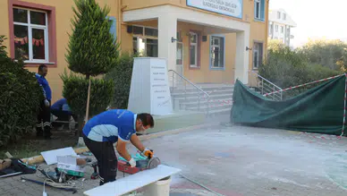 Kötekli’de Dikkat Çeken Olay! Atatürk Büstüne Zarar Verildi
