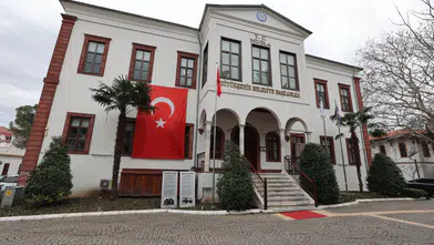 Başkan Aras’tan Bayrak Provokasyonuna Sert Tepki: Muğla Türk Bayraklarıyla Donatıldı