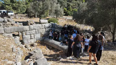 Almanya’dan Gelen Öğrenciler Pedasa Antik Kenti’ni Gezdi