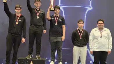 Antalya’da Tarih Yazdılar! Büyükşehir Satranç Takımı Türkiye Şampiyonu