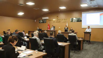 Sayıştay Raporu Ortaya Koydu: Marmaris Belediyesi’nin Meclis Salonu Kaçak Çıktı