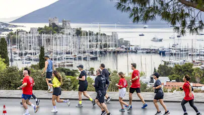 Denizle Tarihin Buluştuğu Parkur: Bodrum Yarı Maratonu