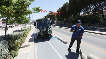 13 İlçe Tek Tek Temizleniyor! Büyükşehir Ekipleri Sahada