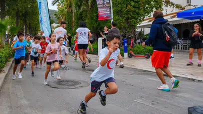 Bodrum’da Yarı Maraton Heyecanı Çocuk Koşusuyla Başladı