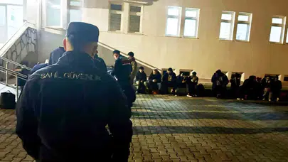 Sahil Güvenlik Harekete Geçti: Geren Koyu’nda 33 Göçmen Tespit Edildi