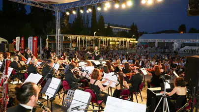Muğla’da Çifte Konser Rüzgarı