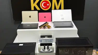 Muğla'da yasa dışı bahis operasyonu: 5 tutuklama, silah ve bilgisayar ele geçirildi