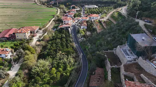 Büyükşehir, Şirinköy–Akçapınar Yolunu Yeniledi
