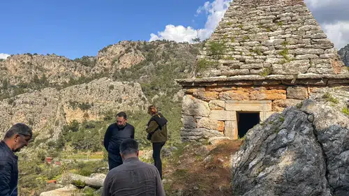 Gece Bile Parlayacak! Marmaris’te Piramit Mezar İçin Dikkat Çeken Proje