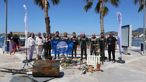 Kumbahçe’de Deniz Temizliği Şok Etti: Deniz Dibinden Ev Eşyası Çıktı
