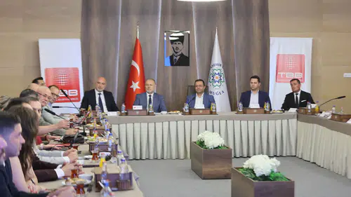 Muğla’da Ulaşım Krizi Masaya Yatırıldı! TBB Zirvesinden Sert Mesajlar
