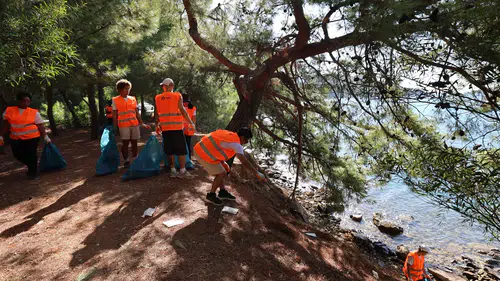 Kruvaziyer Gemisinden İndiler, Marmaris İçin Kolları Sıvadılar