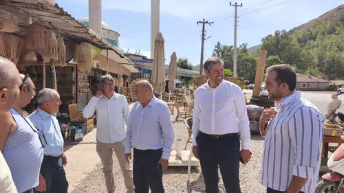 Hisarönü ve Turunç’ta AK Parti’den Saha Mesajı: “Sadece Konuşmuyor, Sahada Mücadele Ediyoruz”