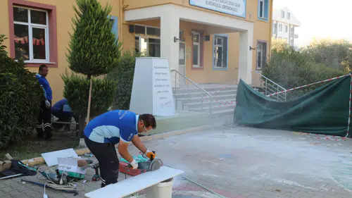 Kötekli’de Dikkat Çeken Olay! Atatürk Büstüne Zarar Verildi