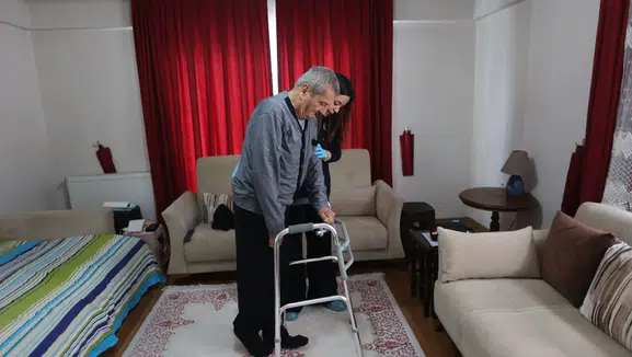 Büyükşehir’den Evde Sağlık Hizmeti: 1850 Seans Fizyoterapi