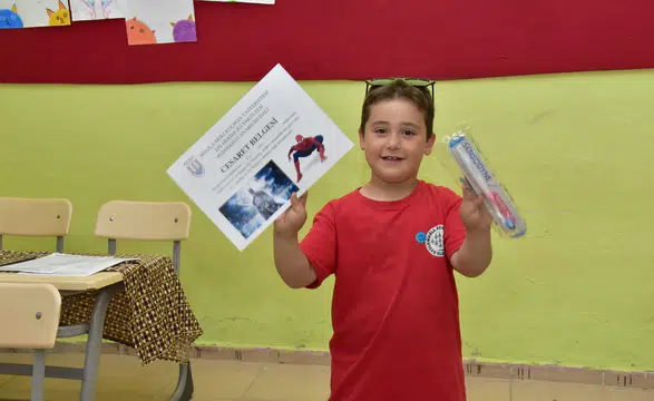 MSKÜ’nün Sağlık Taraması Hayat Kurtardı: Küçük Öğrenci Şifa Buldu