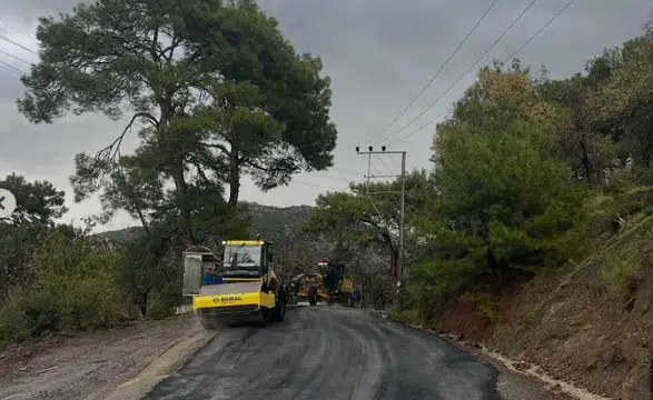 Söğüt’te Tehlikeli Yol Sıcak Asfaltla Yenilendi