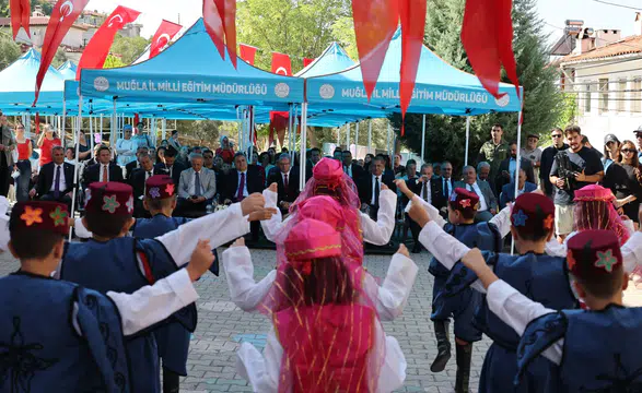 Muğla’da Okullar Açıldı: 163 Bin Öğrenci Sıralarına Kavuştu