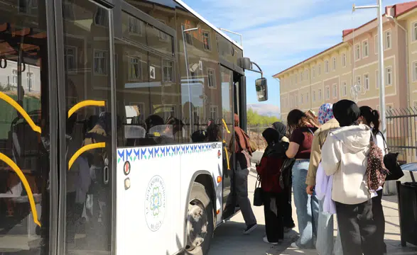 Yokuş Çilesi Bitti: Kötekli’de Öğrencilerin Ulaşımı Kolaylaştı