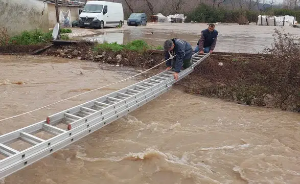 Seydikemer’de Sel Paniği! Mahsur Kalan Vatandaşlar Son Anda Kurtarıldı