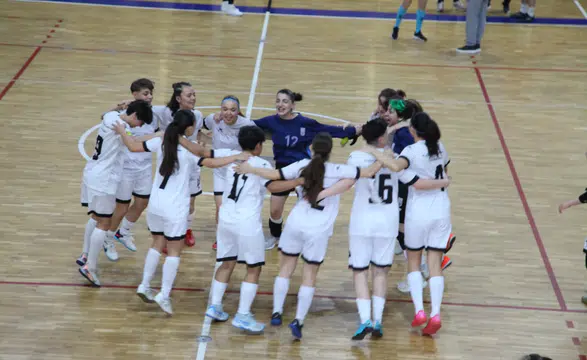 MSKÜ Kadın Futsal Takımı ÜNİLİG şampiyonu