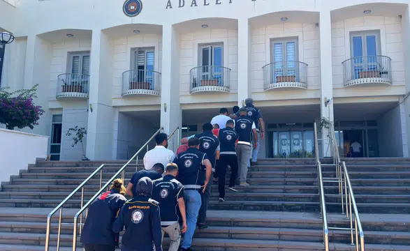 Muğla Emniyeti'nden Göçmen Kaçakçılığına Ağır Darbe: 7 Tutuklama