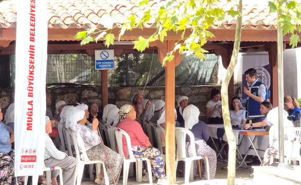 Sağlık Ekibi Sahada: Vatandaşların Tansiyon ve Şekeri Ölçüldü