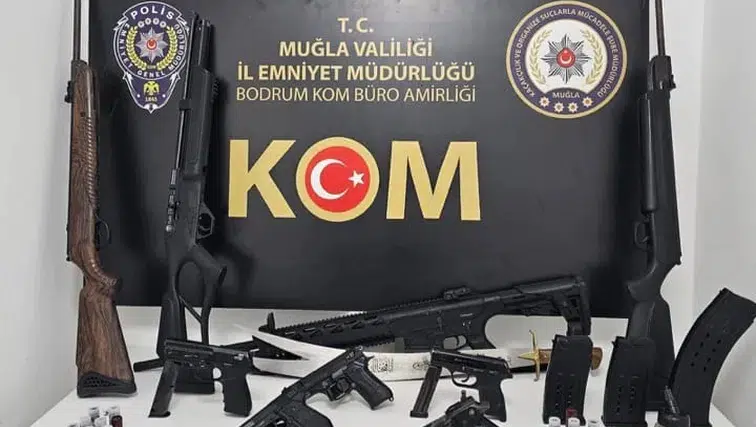 7 İlçede Eş Zamanlı Baskın: Cephanelik Gibi Evler!